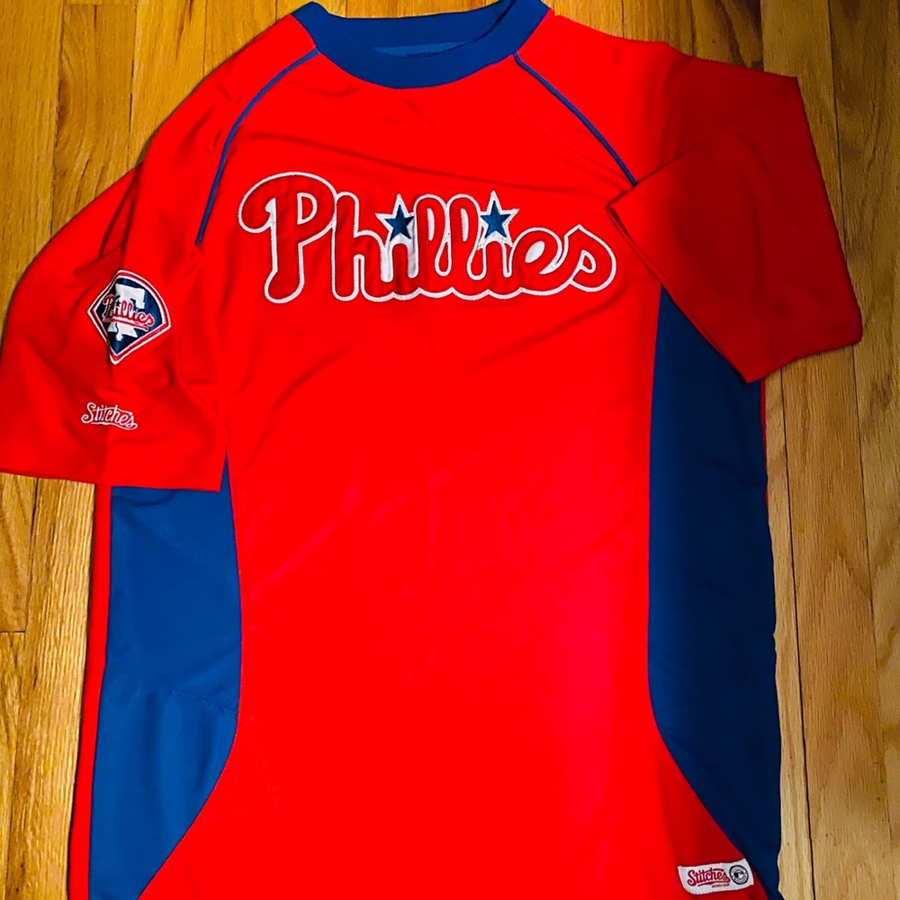 Men’s Medium Stitches: Phillies Athletic T-shirt
